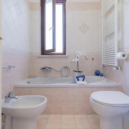 Minimal Luxe Retreat Free Parking Wi-fi * Lucca