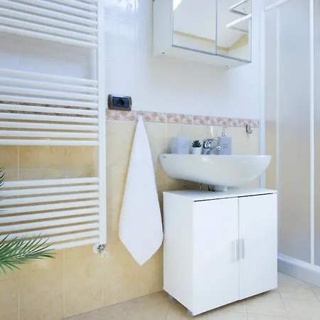 Minimal Luxe Retreat Free Parking Wi-fi Apartamento Lucca